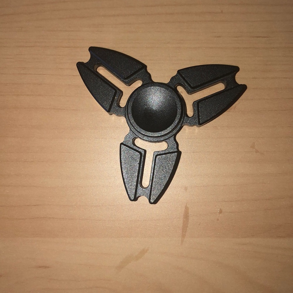 Fidget spinner